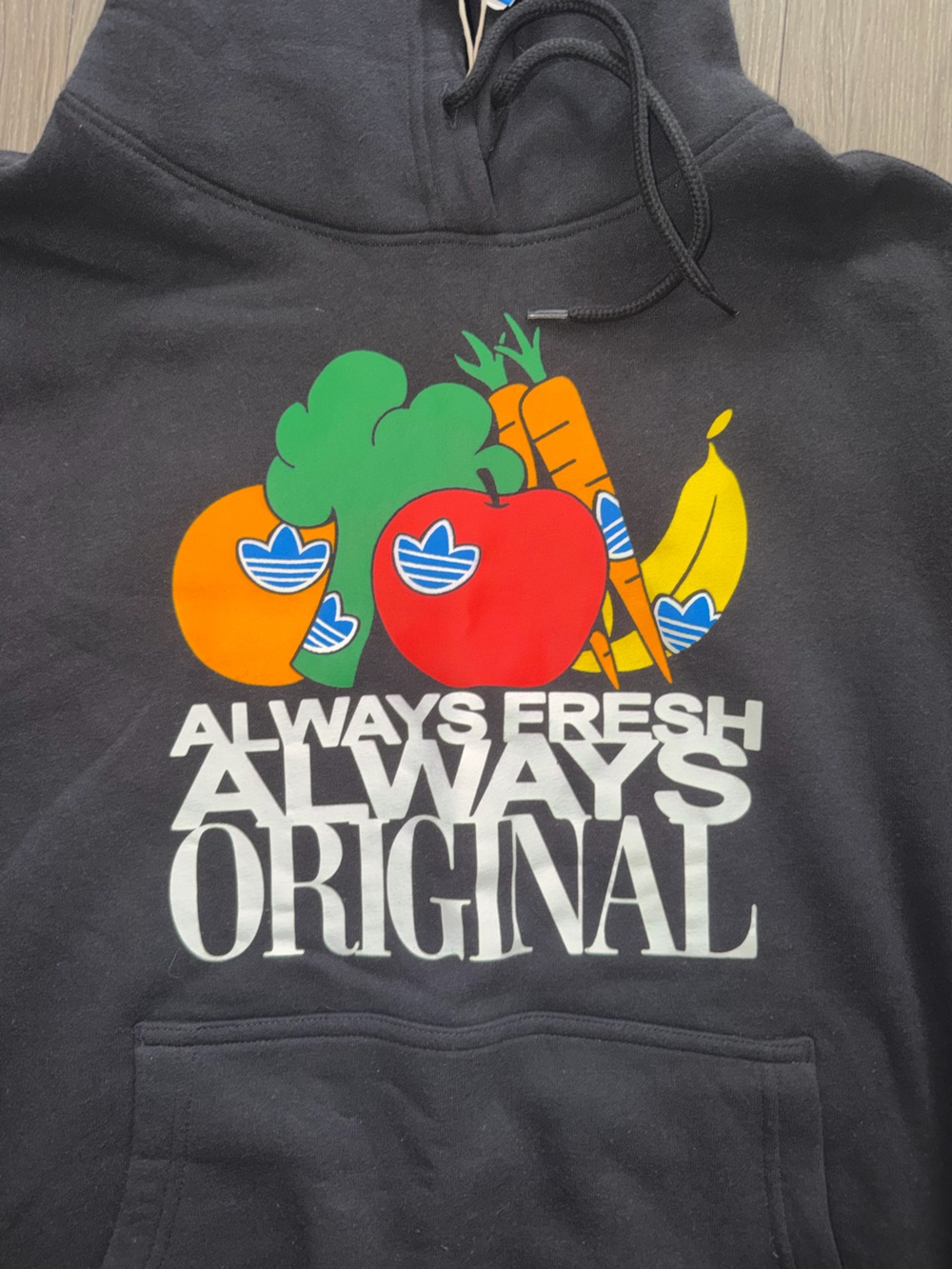 NWT MEN'S ADIDAS ORIGINALS OG ALWAYS FRESH TREFOIL HOODIE Medium - Picture 3 of 9
